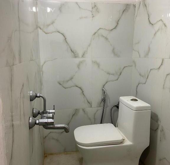 Hotel Oyo Flagship 9 Suits Luxury Rooms