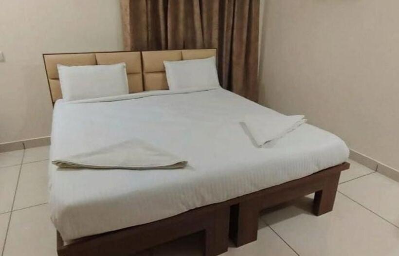 Hotel Oyo Flagship 9 Suits Luxury Rooms