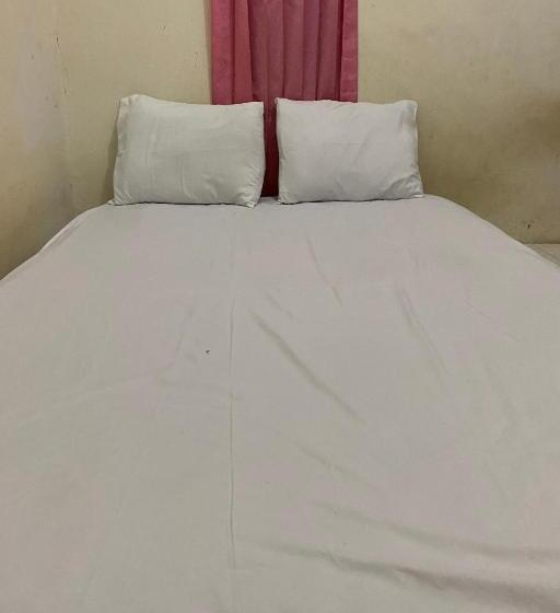 فندق Oyo Life 93259 Kos Kurnia