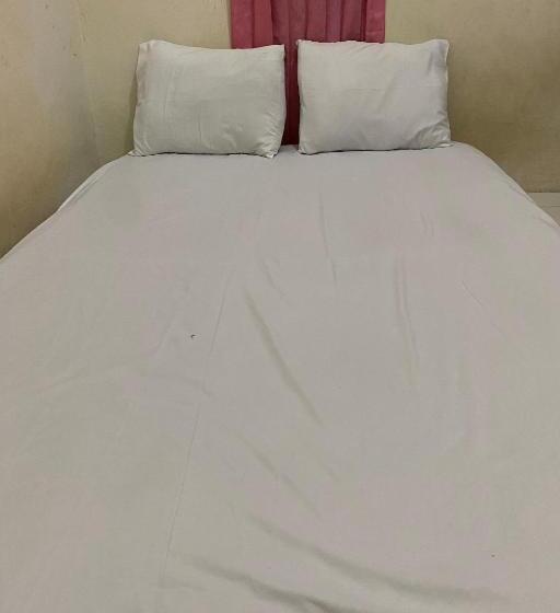 בית מלון כפרי Oyo Life 93259 Kos Kurnia