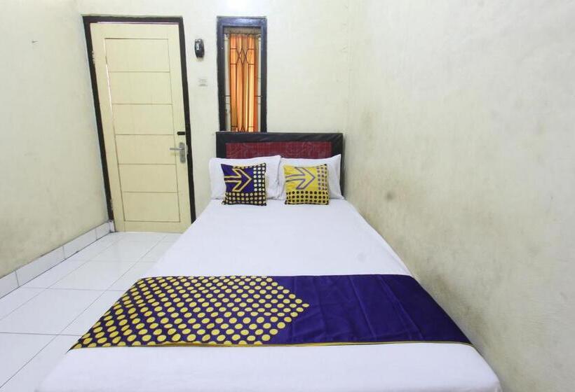 בית מלון כפרי Oyo Life 93260 Bale Kosan