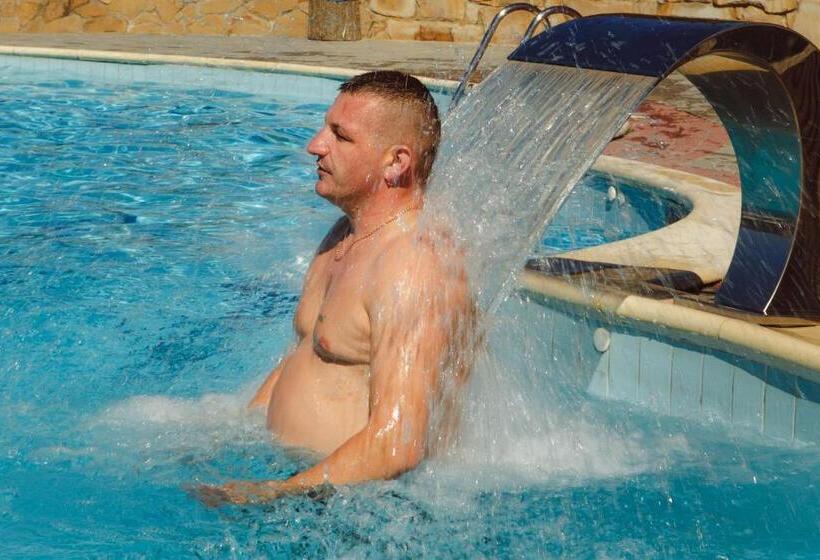 هتل Pansionat Slavskiy