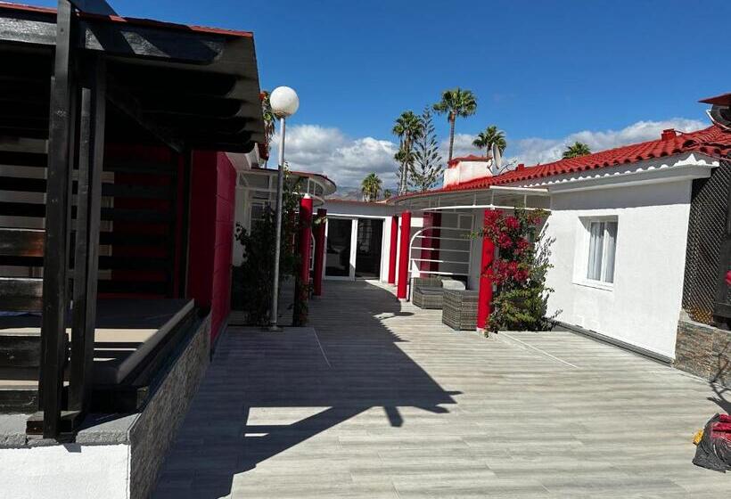 호텔 Paradise Resort Fkk Swinger & Nudist Couples Only