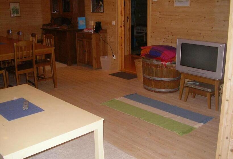 בית מלון כפרי Pensionat Sågknorren