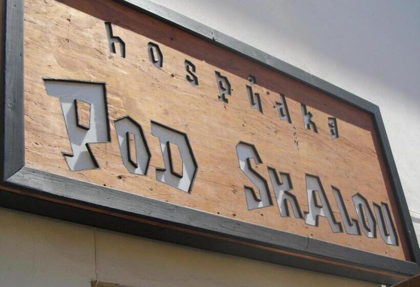 ホテル Pod Skalou