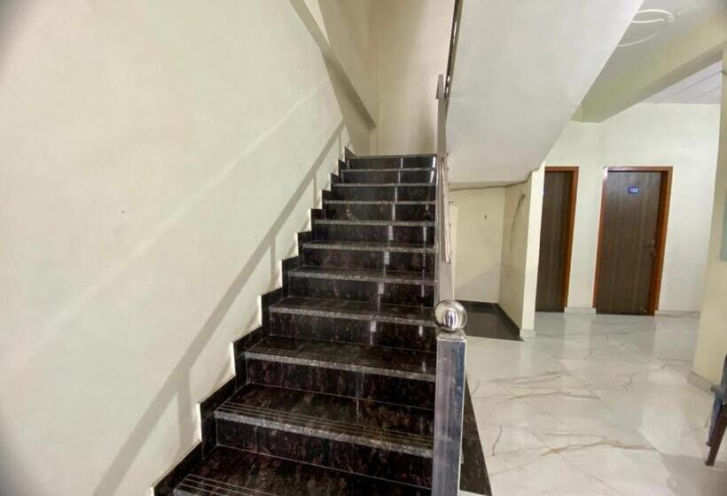 בית מלון כפרי Pradhan Stay Sohna