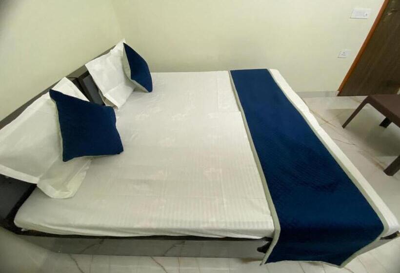 בית מלון כפרי Pradhan Stay Sohna