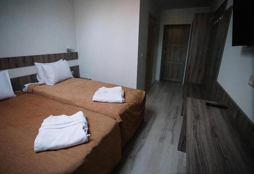 בית מלון כפרי Praha Park