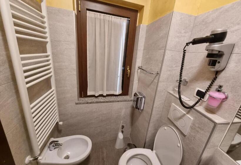 فندق Ristorante Da Valerio