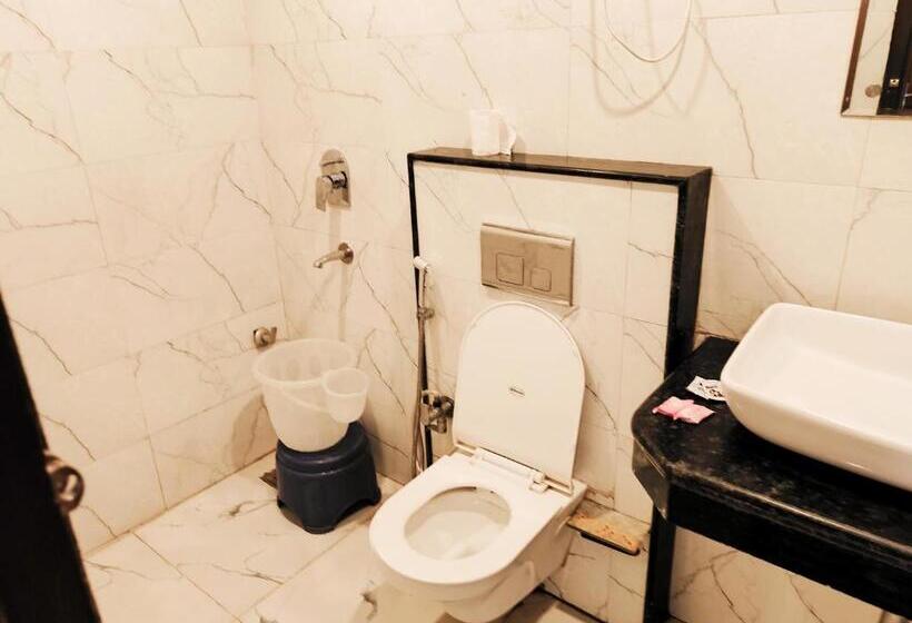 Tark A Family Hotel Near Igi Airport Delhi