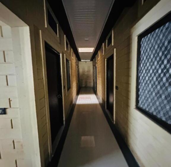 Отель Golden Heaven Desert Camp