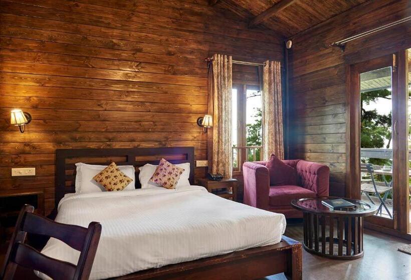 Отель The Heritage Club Tripura Castle