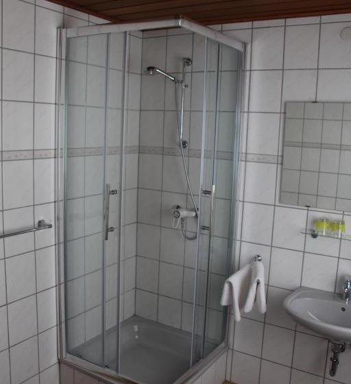 ホテル Und Restaurant Hohenzollern