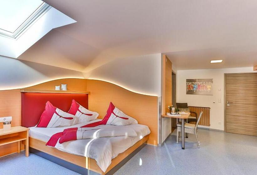 Jugendhotel Bachlehen Und Johanneshof