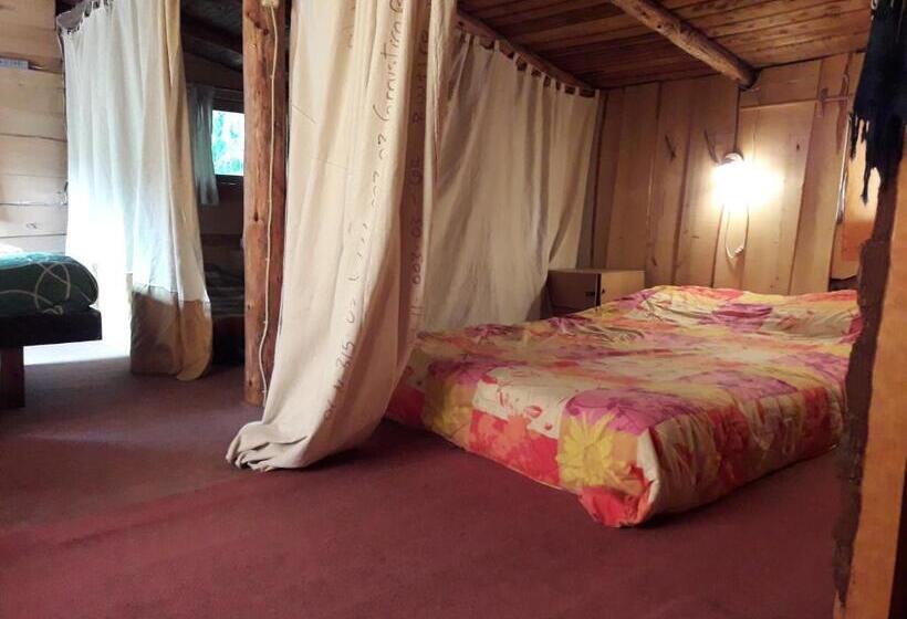 La Casa Del Viajero Hostel