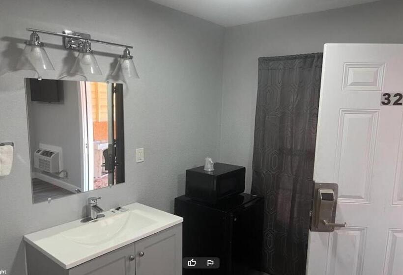 モーテル Anson Inn By Oyo