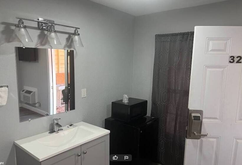 モーテル Anson Inn By Oyo