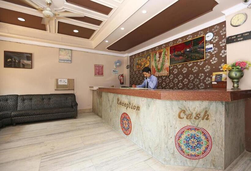 בית מלון כפרי Shri Krishna Junction