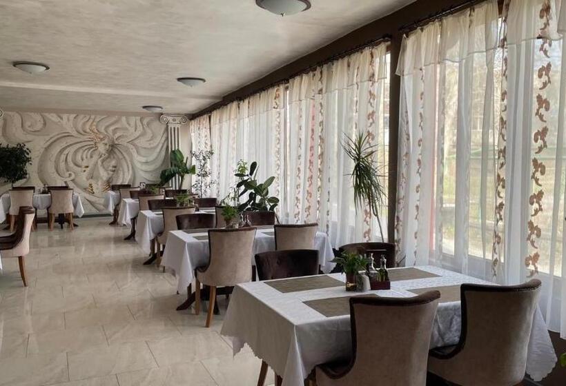 ペンション хотел свищов спа зона