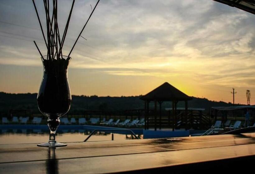 膳宿费 Complex Daniel S