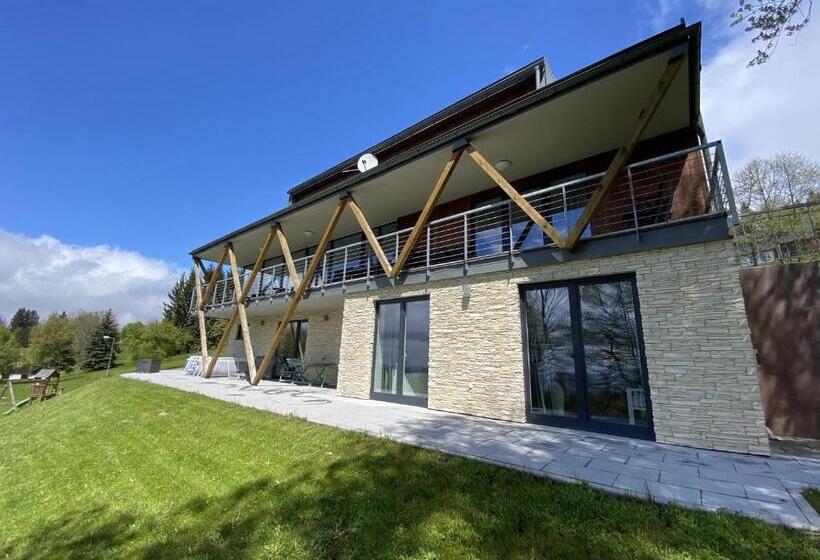 ペンション Four Seasons In Benecko