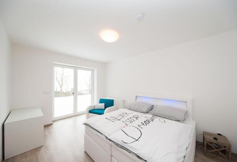 ペンション Four Seasons In Benecko