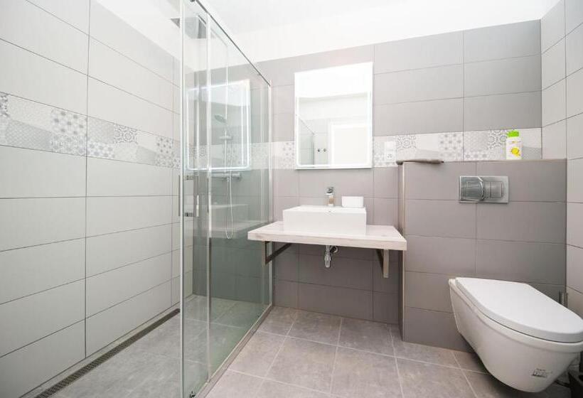 ペンション Four Seasons In Benecko