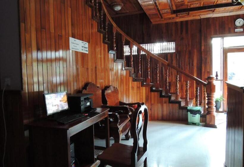 膳宿费 Golden Papaya Guesthouse