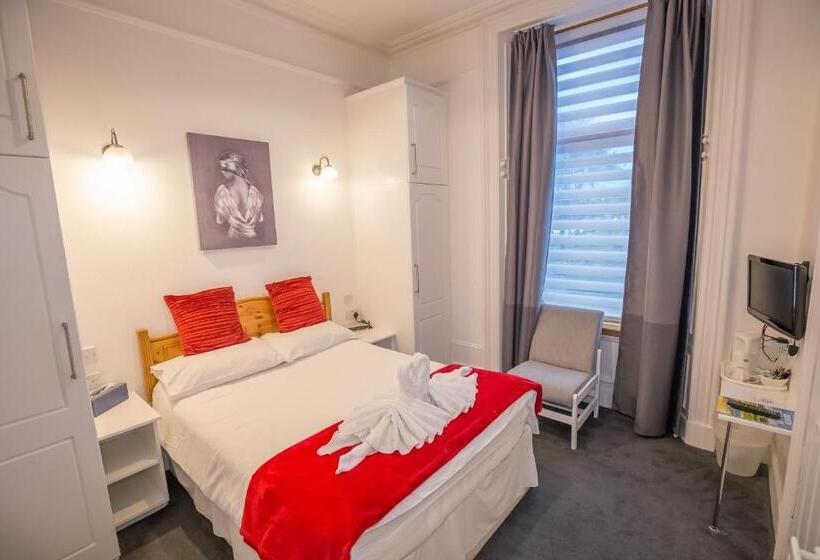 ペンション Granite City Guest House