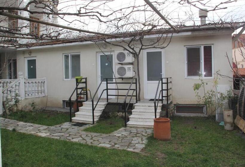 پانسیون Guesthouse David