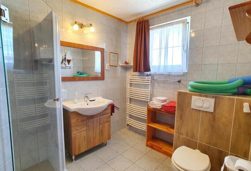 膳宿费 Hévíz Villa Familia