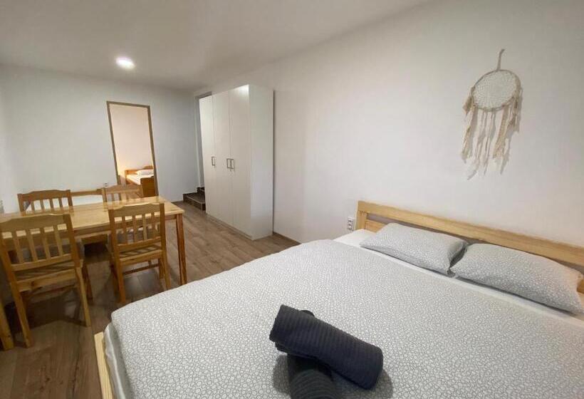 פנסיון Je Sen, Ubytování Na Horách S Bazénem A Infrasaunou