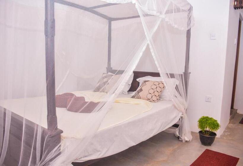 Пансион King S Elephant Cabanas & Restaurant