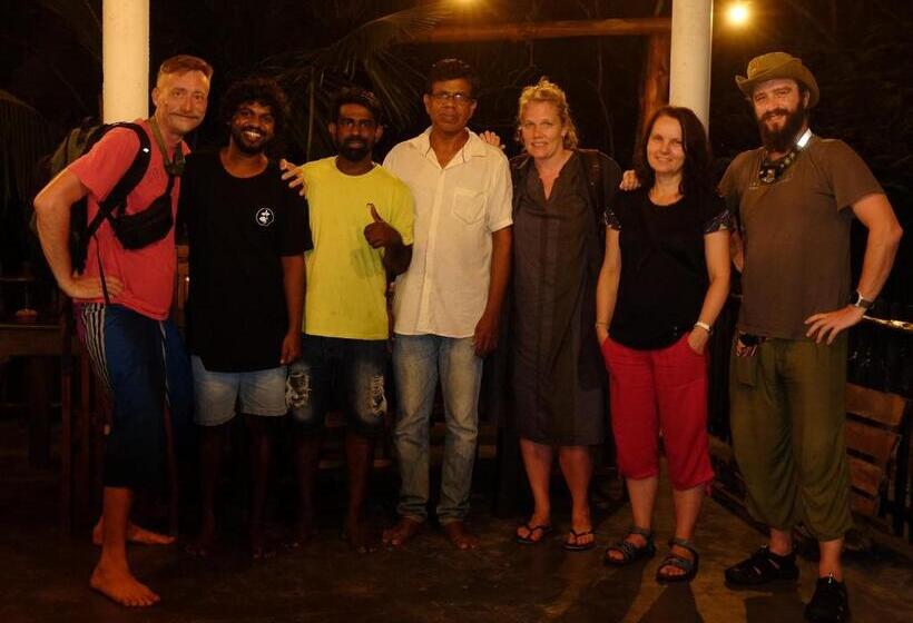 Пансион King S Elephant Cabanas & Restaurant