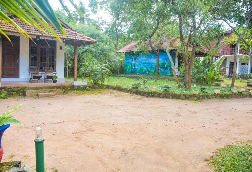 Пансион King S Elephant Cabanas & Restaurant