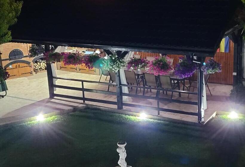 پانسیون Kys House