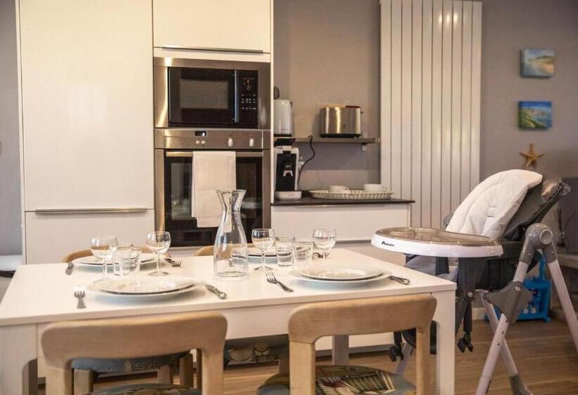 بنسيون La Casa Bella   Calm And Cosy House By The Sea