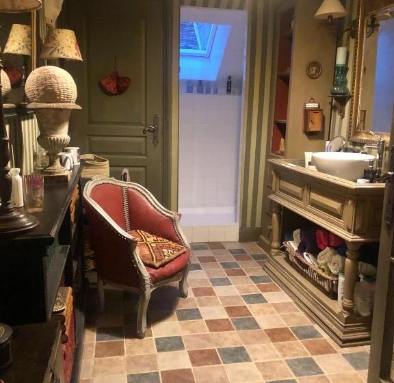 פנסיון Le Prieuré De L Auxois