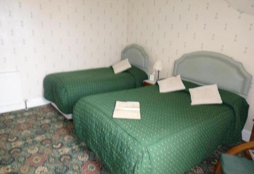 פנסיון Macdonald House