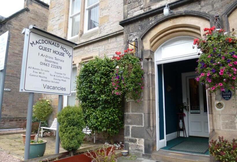 פנסיון Macdonald House