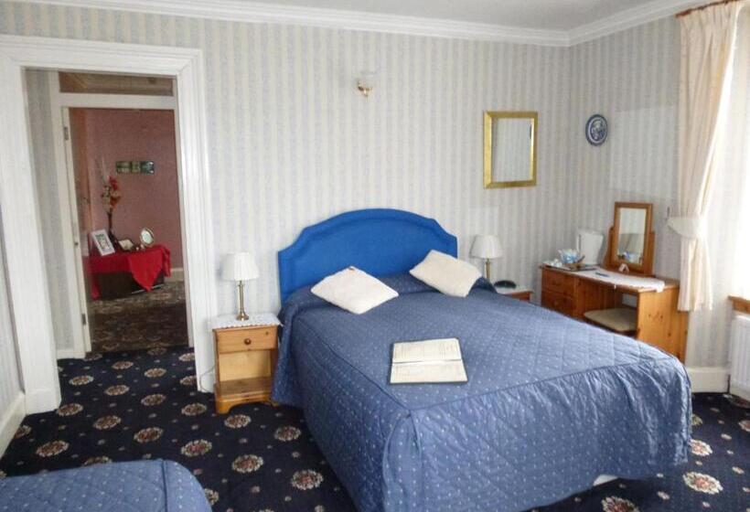 פנסיון Macdonald House