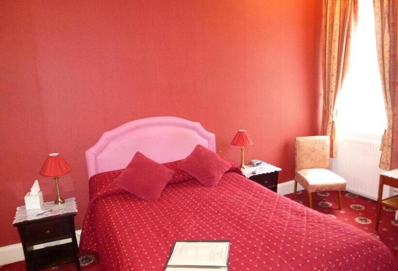 פנסיון Macdonald House