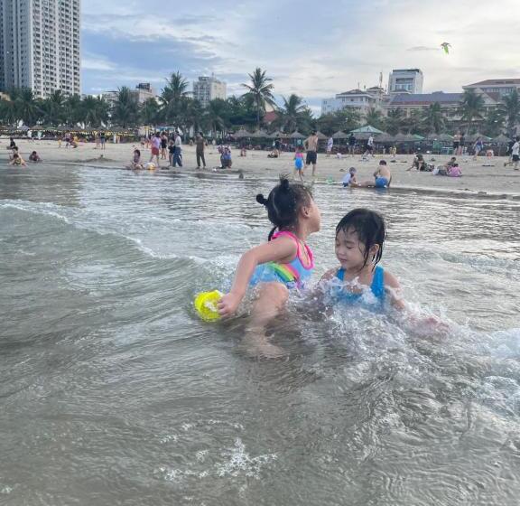 پانسیون Nemohouse Homstay