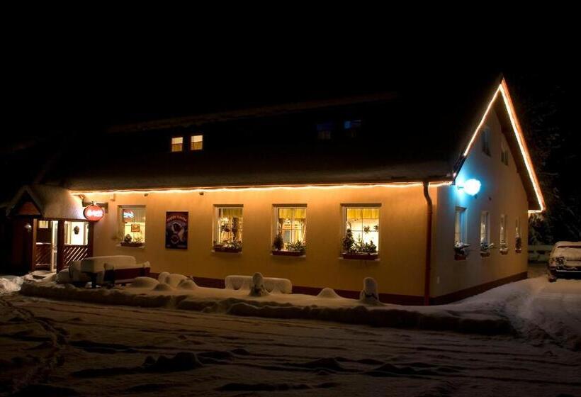 膳宿费 Penzión U Marsa