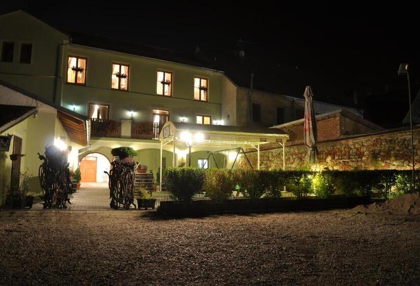 פנסיון Penzion Valtice