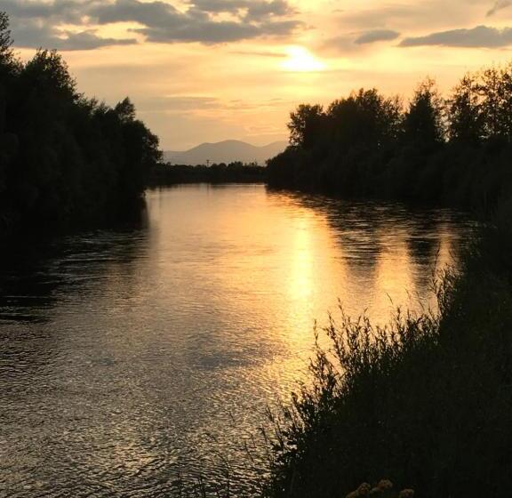 Пансион Penzion Za Vodou