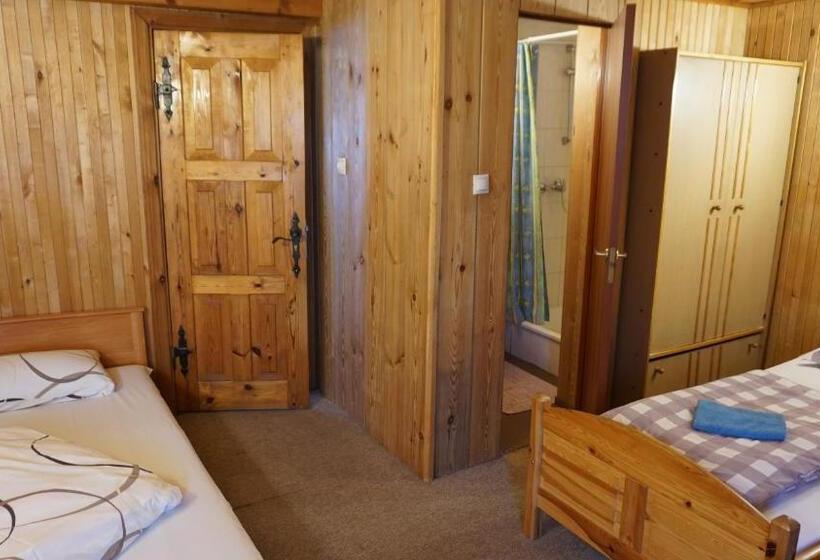 پانسیون Salako Svečių Namai