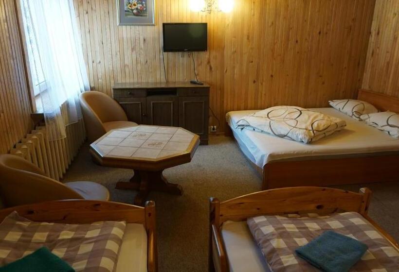 پانسیون Salako Svečių Namai