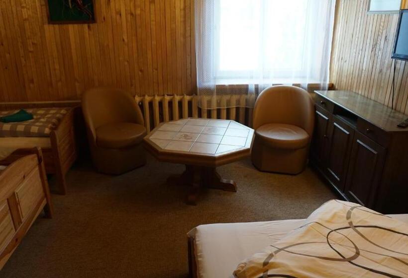 پانسیون Salako Svečių Namai