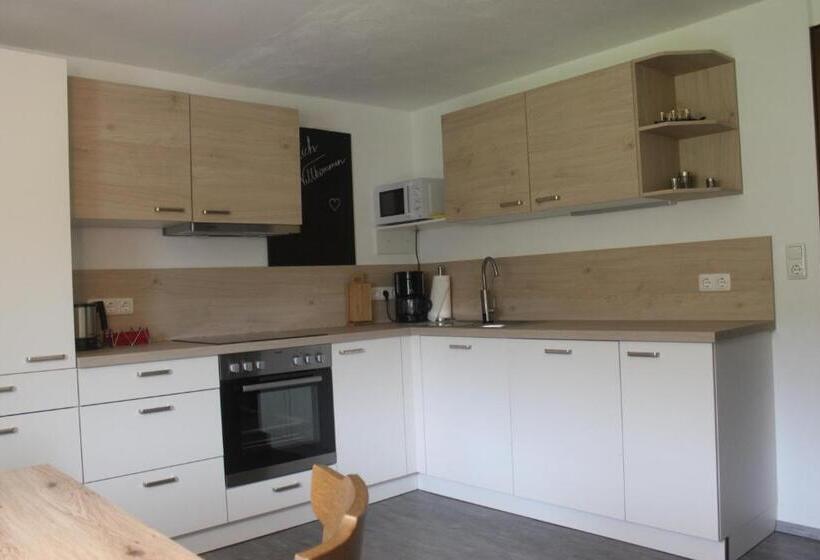 פנסיון Schattwalder Hof